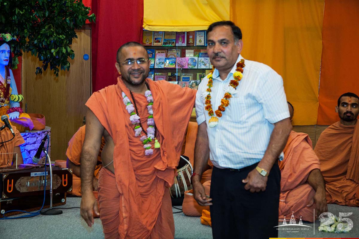 ©1987-2017 SKS Swaminarayan Temple East London